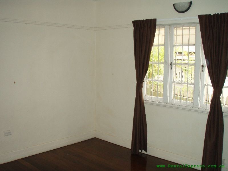 122A Watsons Street, Camp Hill QLD 4152