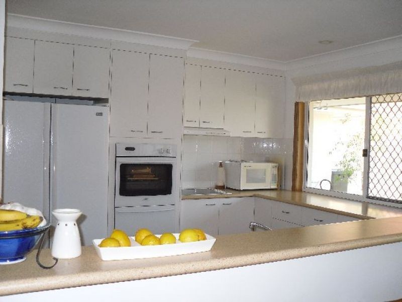 68 Kirra Place, Carindale QLD 4152