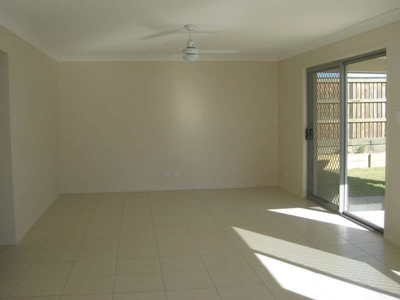 20 Waterway Crescent, Murrumba Downs QLD 4503