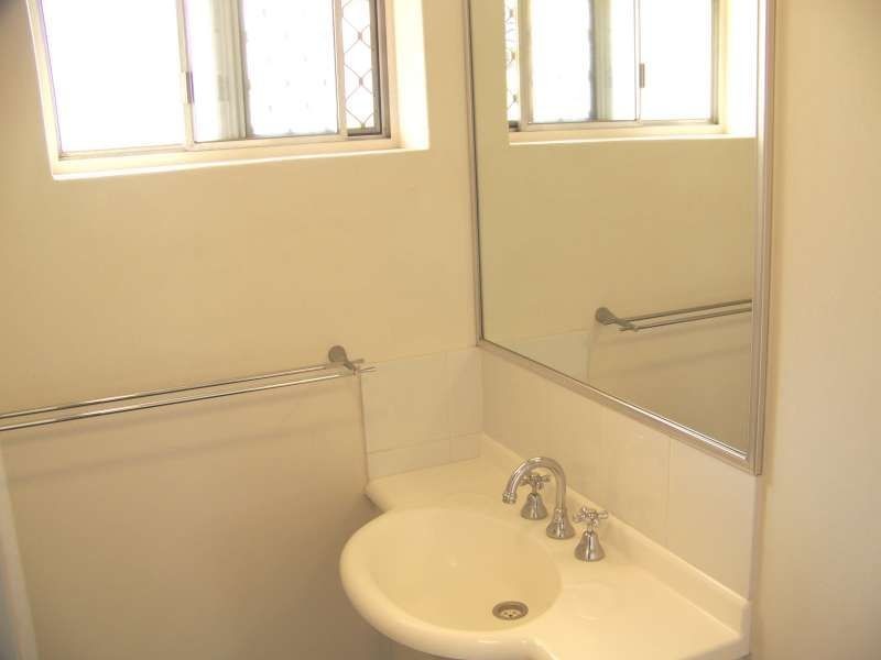 2/25 Camden Street, Albion QLD 4010