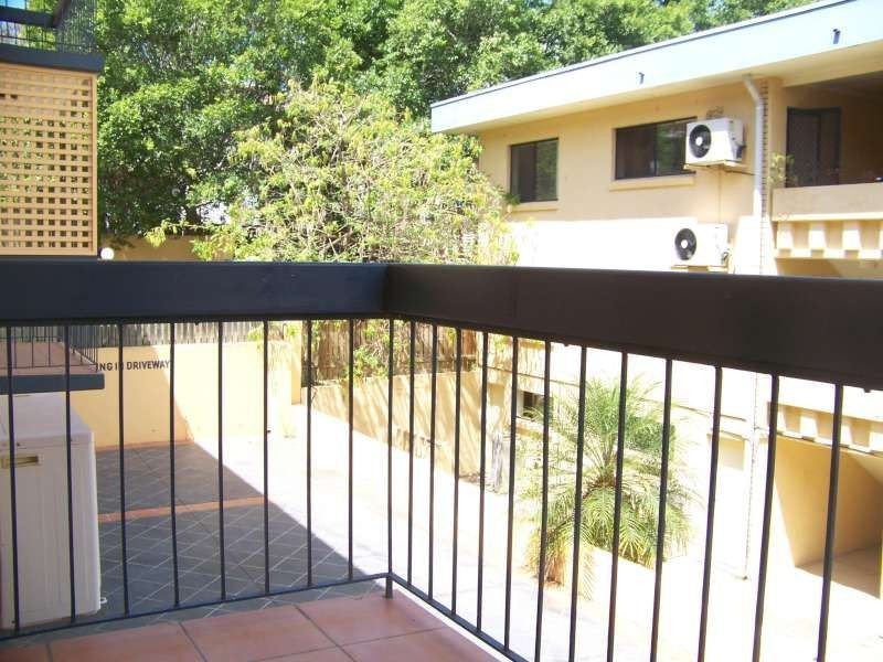 2/25 Camden Street, Albion QLD 4010