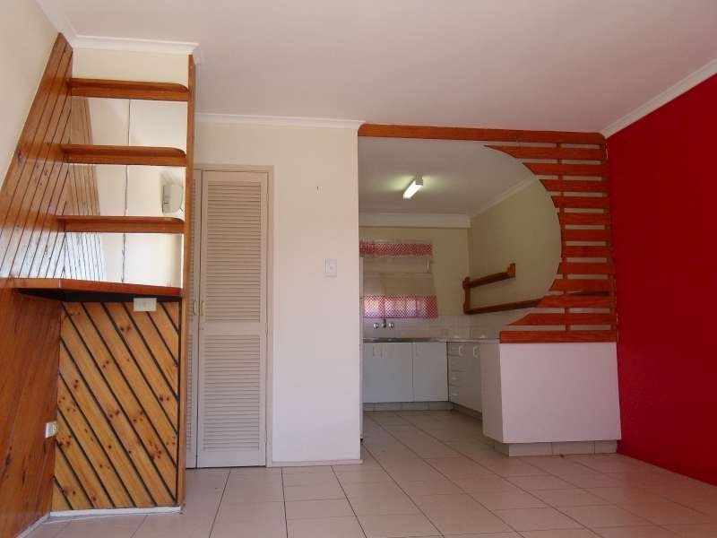 3/39 Middle Street, Labrador QLD 4215