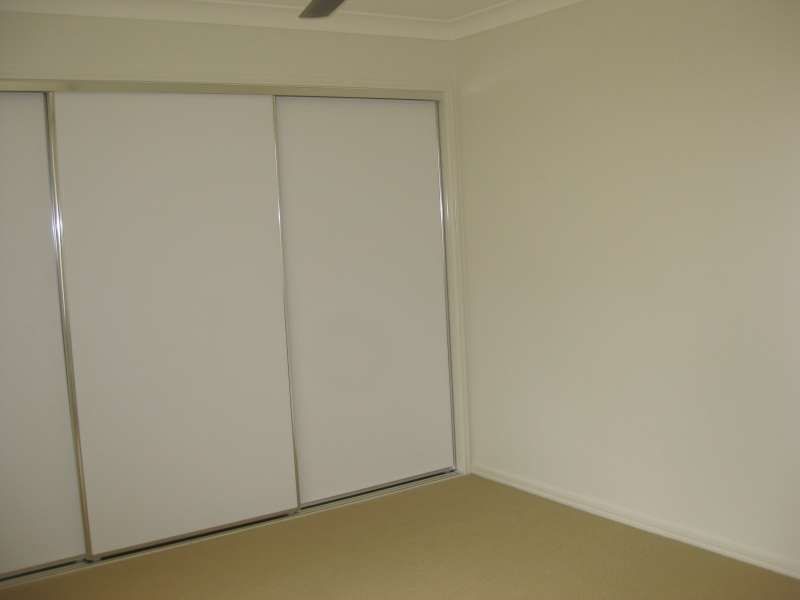 2/7 Adam Court, Kallangur QLD 4503