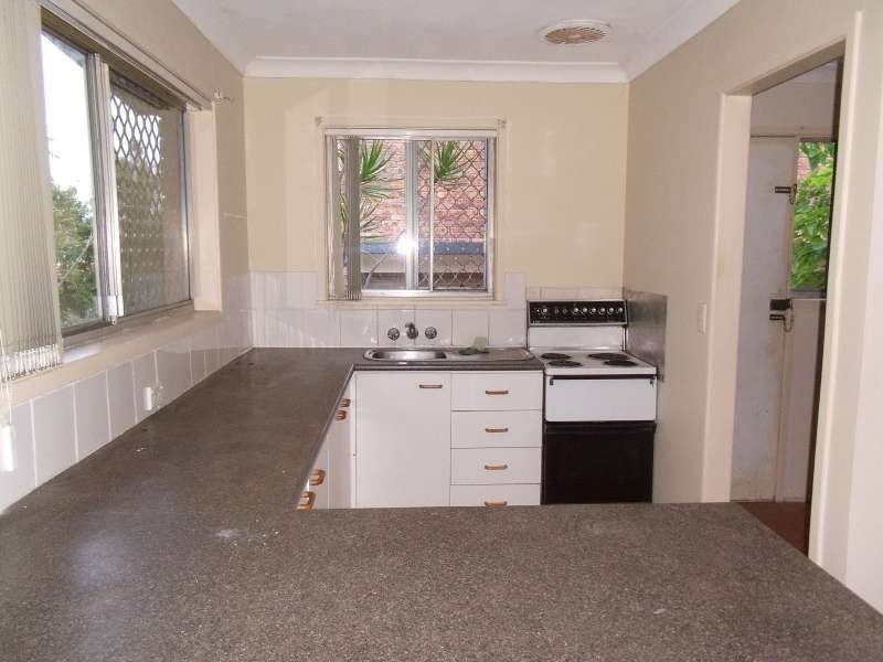 1/158 Frank Street, Labrador QLD 4215