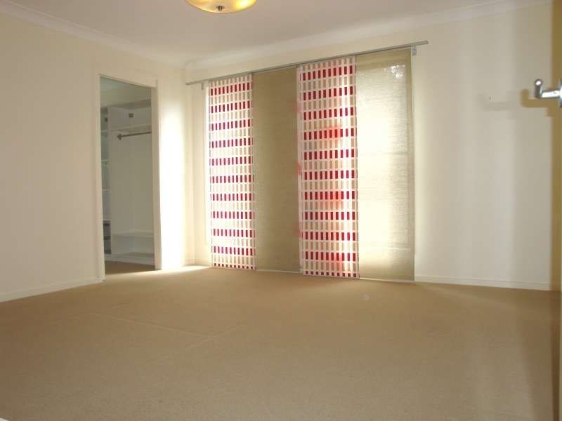 18 Paterson Street, Seventeen Mile Rocks QLD 4073