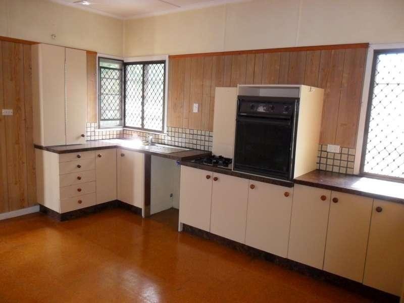 32 Unmack Street, Chermside QLD 4032