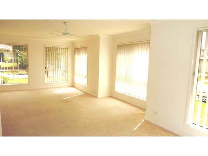 10 Nypa Street, Robina QLD 4226