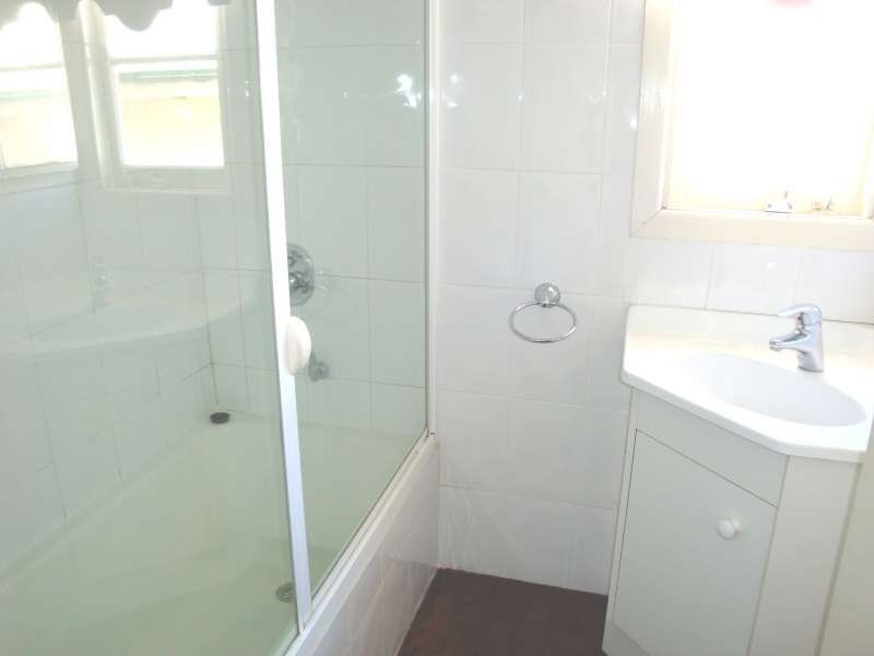 13 Rylatt Street, Indooroopilly QLD 4068