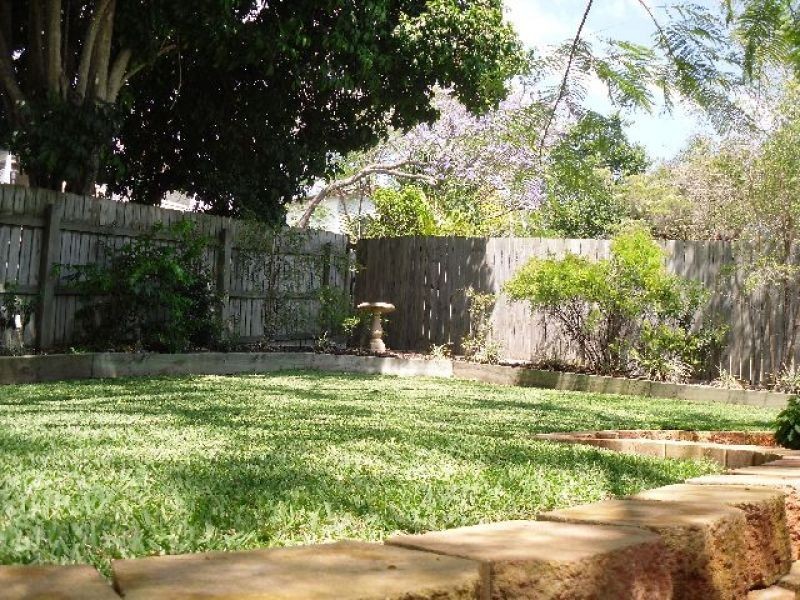 15 Pitney Street, Camp Hill QLD 4152