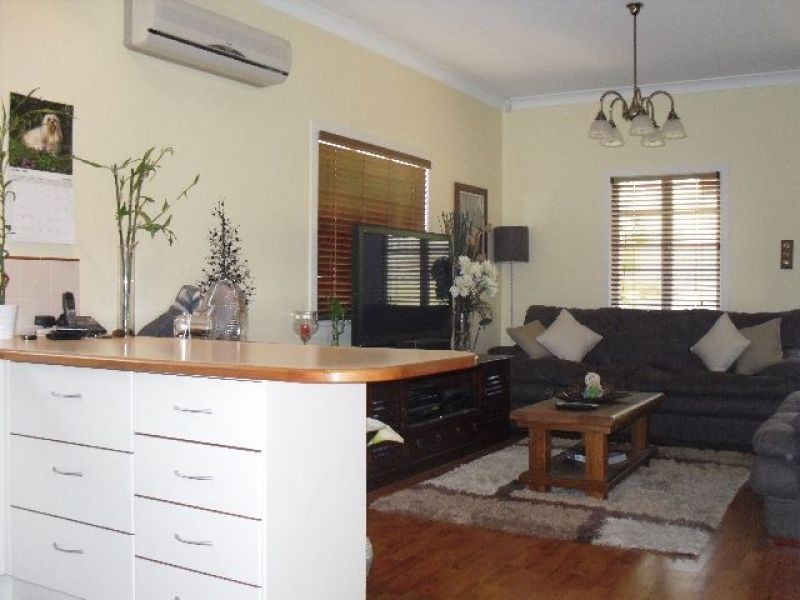 15 Pitney Street, Camp Hill QLD 4152