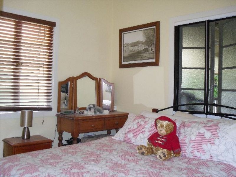 15 Pitney Street, Camp Hill QLD 4152