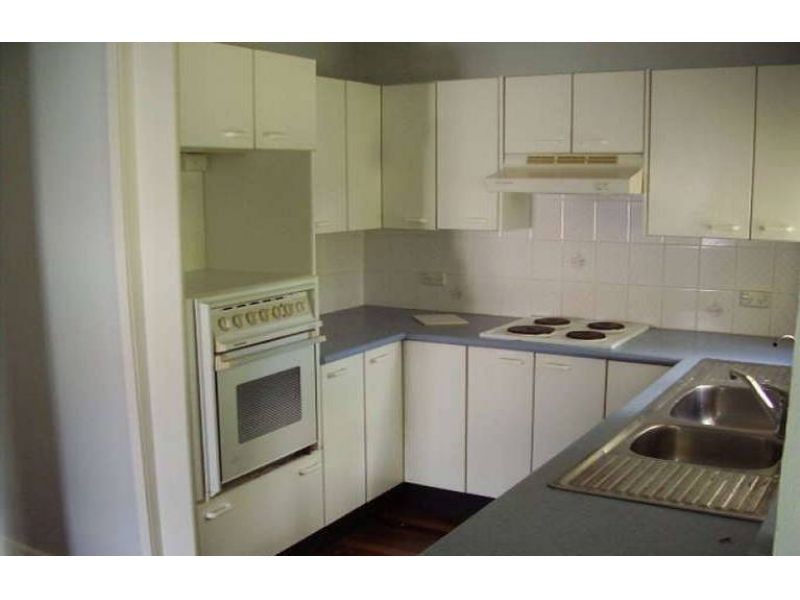 64 Pembroke Street, Carina QLD 4152