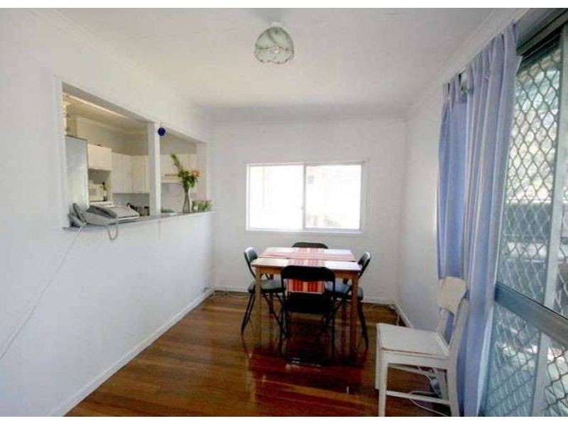 64 Pembroke Street, Carina QLD 4152