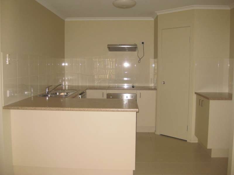 1/2 Eve Court, Kallangur QLD 4503