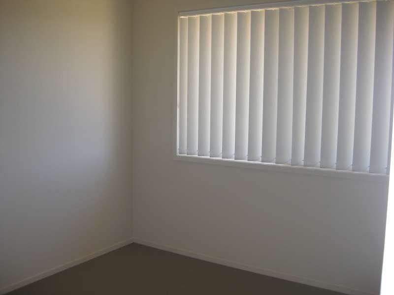 1/2 Eve Court, Kallangur QLD 4503