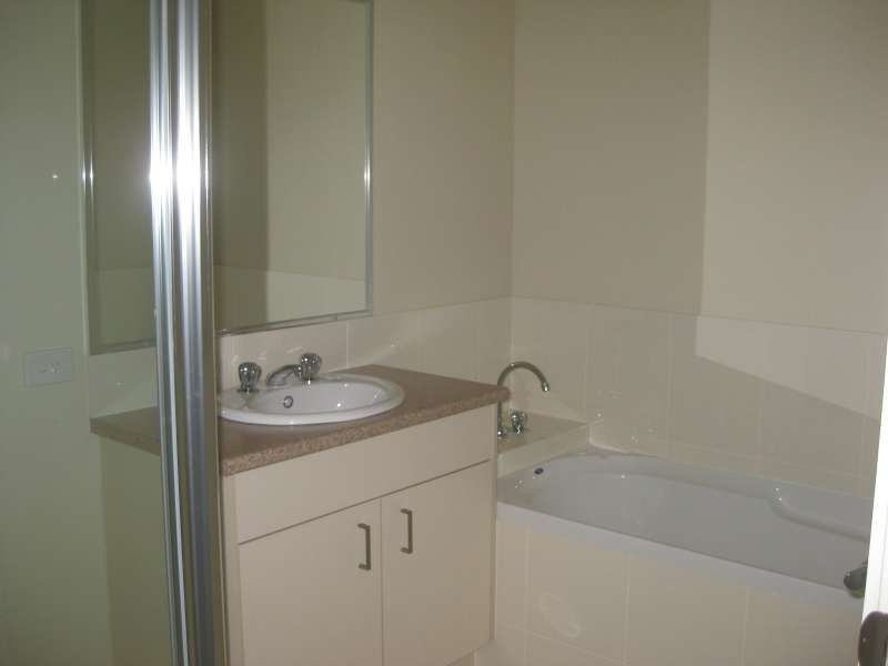 1/2 Eve Court, Kallangur QLD 4503