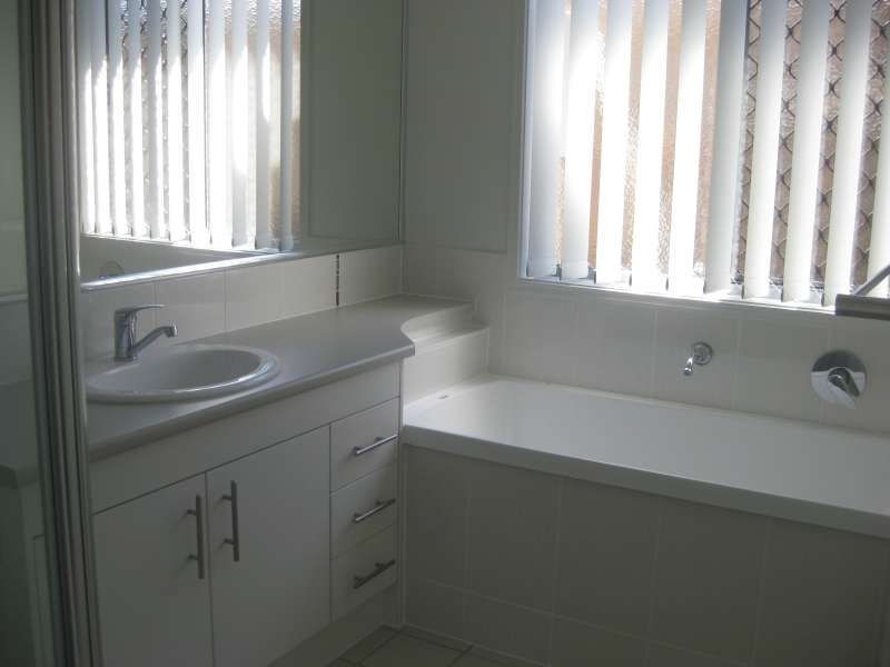 1, 3 Duncan Crescent, Joyner QLD 4500