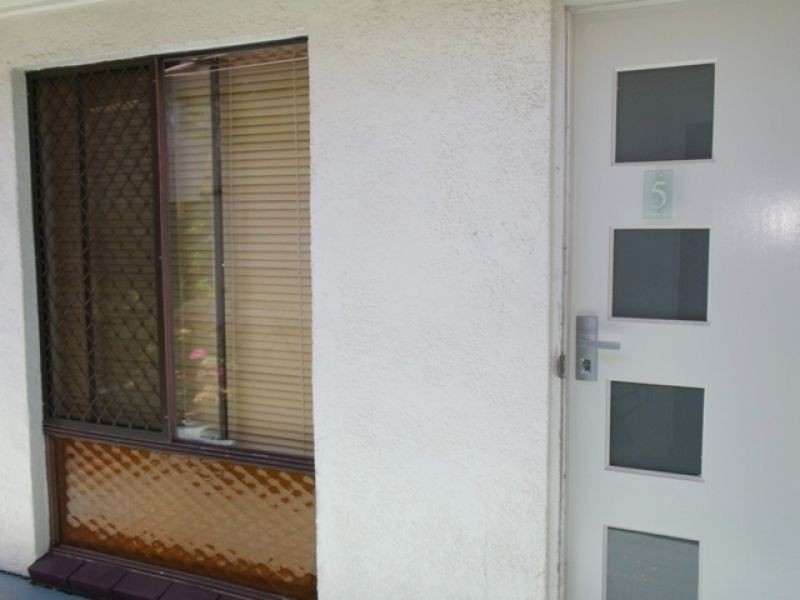 5/213 Scarborough Street, Southport QLD 4215