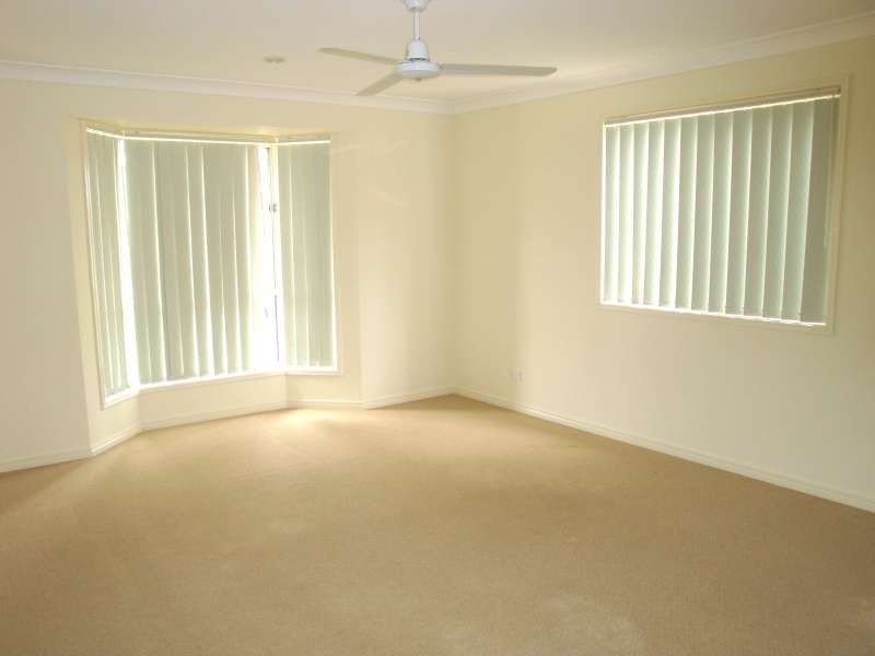 29 Jupiter Street, Springfield Lakes QLD 4300