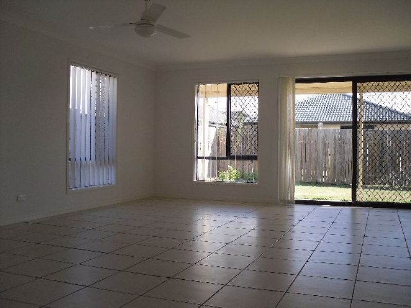 17 Griffen Place, Crestmead QLD 4132