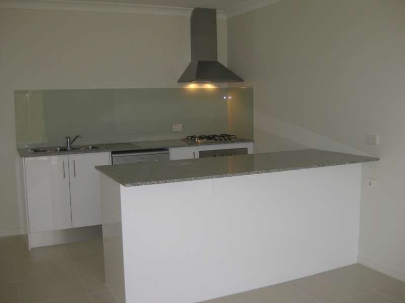 2, 9 Hellcat Circuit, Bray Park QLD 4500