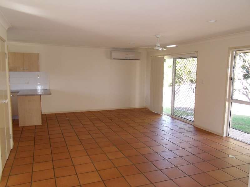 3/8 Rafter Place, Oxenford QLD 4210