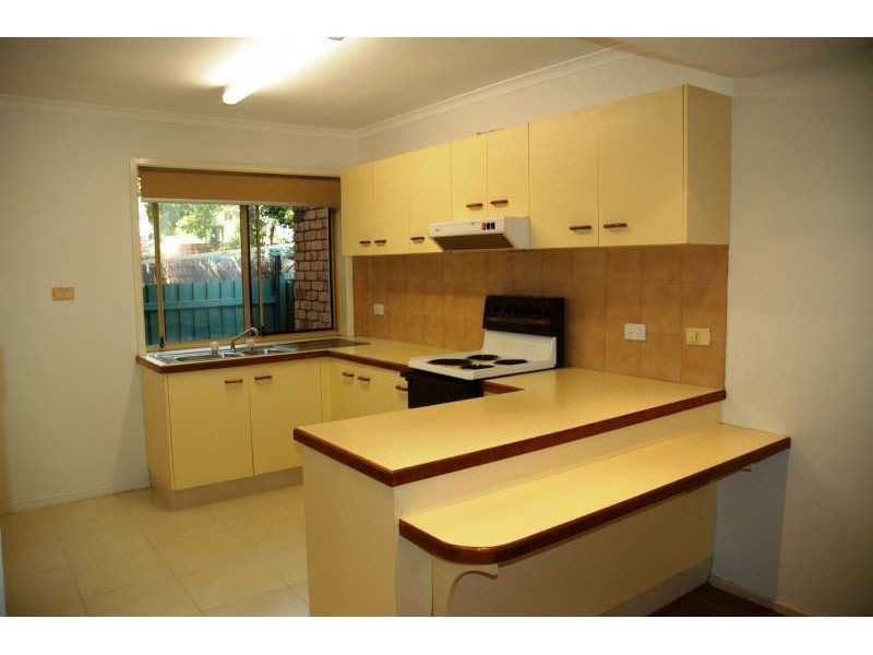 1/9 Eady Avenue, Broadbeach Waters QLD 4218