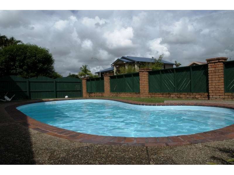 1/9 Eady Avenue, Broadbeach Waters QLD 4218