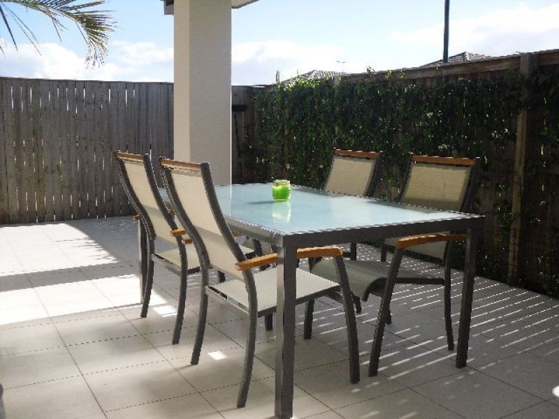 2 Tallis Street, Wakerley QLD 4154