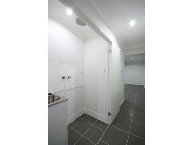 2/15 Wakeham Street, Kallangur QLD 4503