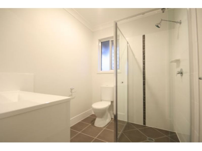 2/15 Wakeham Street, Kallangur QLD 4503