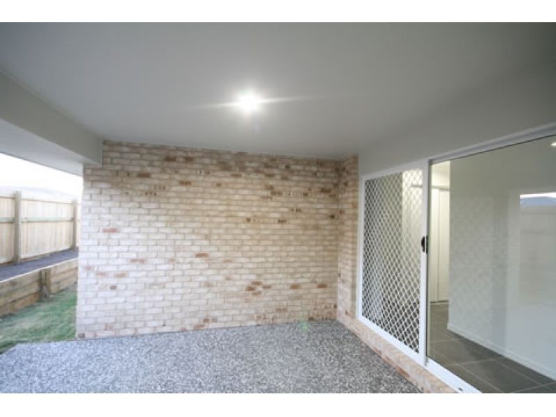 1/15 Wakeham Street, Kallangur QLD 4503