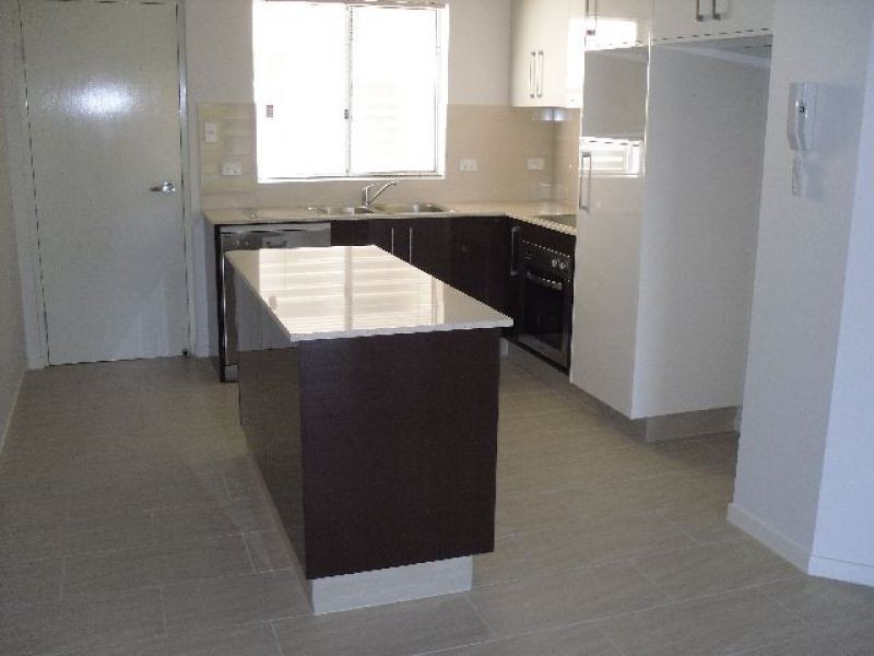 2/42 Rode Road, Wavell Heights QLD 4012