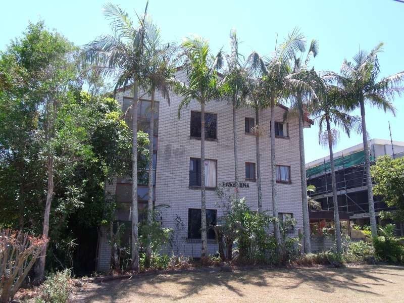 4/1 Waverly Street, Southport QLD 4215