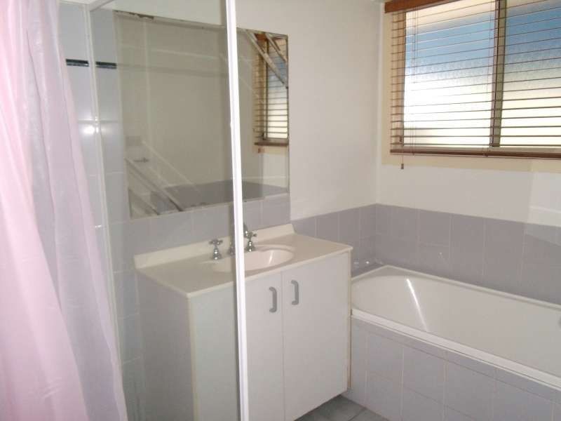 32 Hepworth Street, Arundel QLD 4214