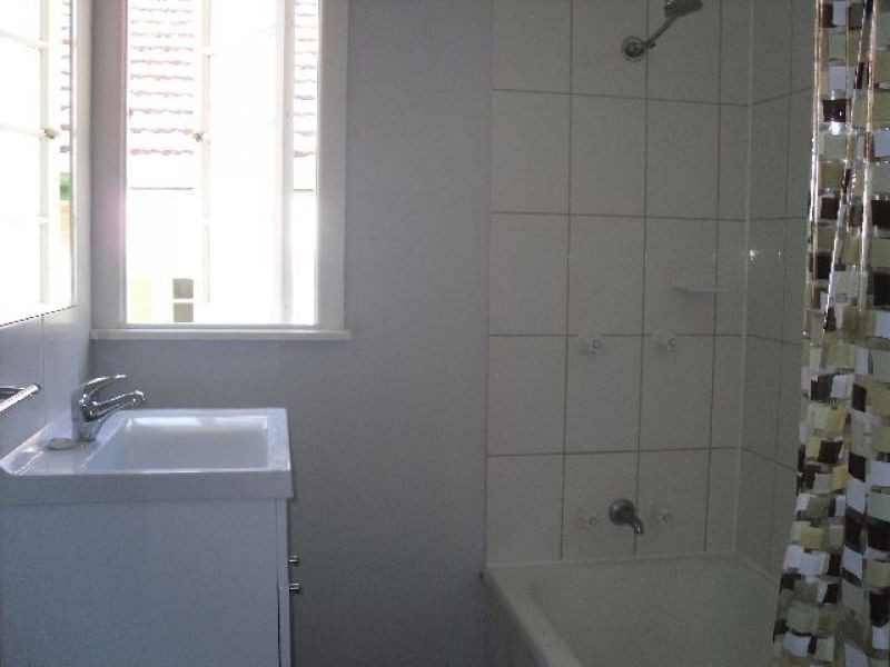 27 Wills Street, Coorparoo QLD 4151