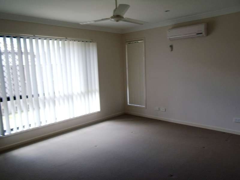 4 Gerard Street, Pacific Pines QLD 4211