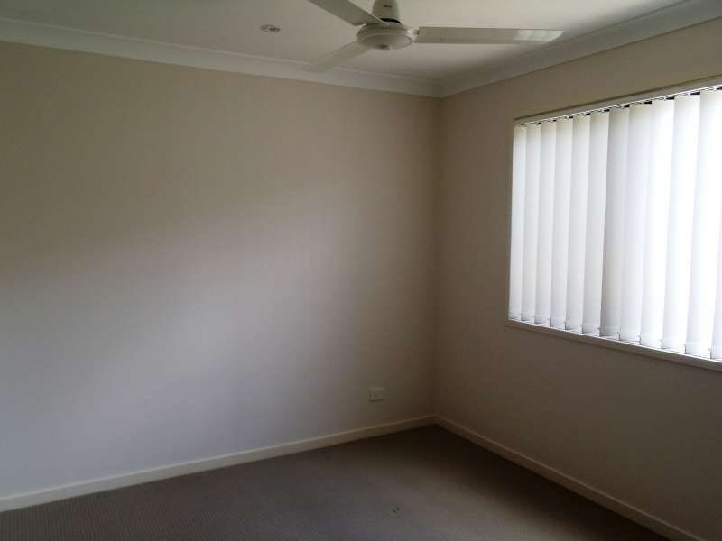 4 Gerard Street, Pacific Pines QLD 4211
