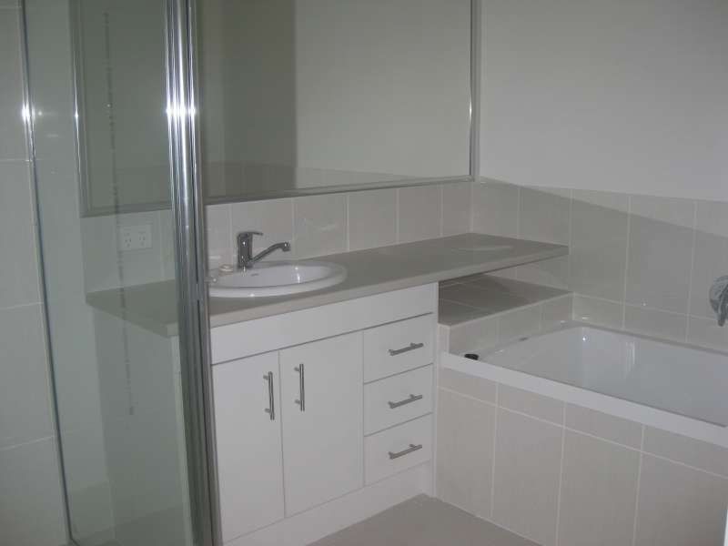 1, 71A Baker Street, Bray Park QLD 4500