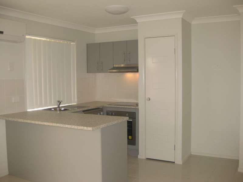 2/71A Baker Street, Bray Park QLD 4500