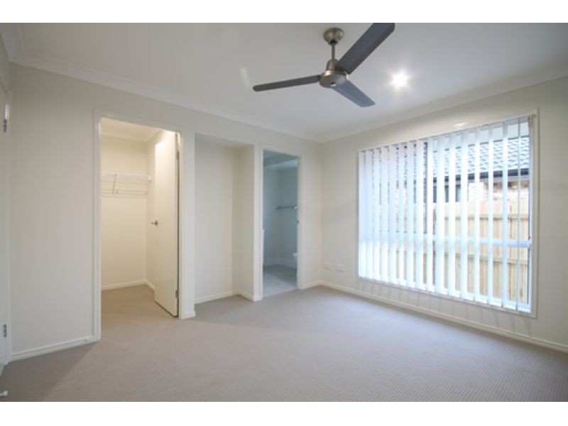 1, 5 Eve Court, Kallangur QLD 4503