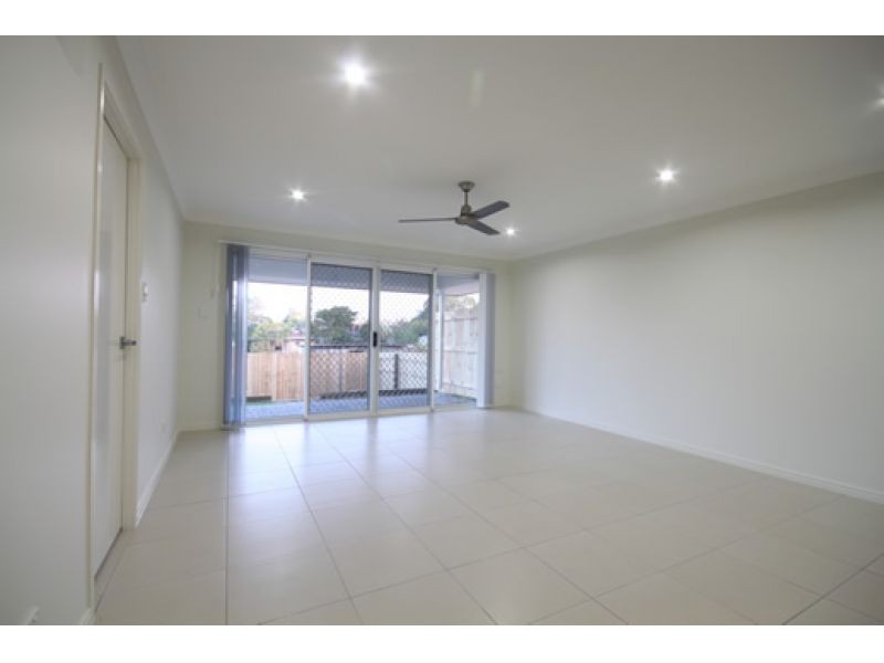 1, 5 Eve Court, Kallangur QLD 4503