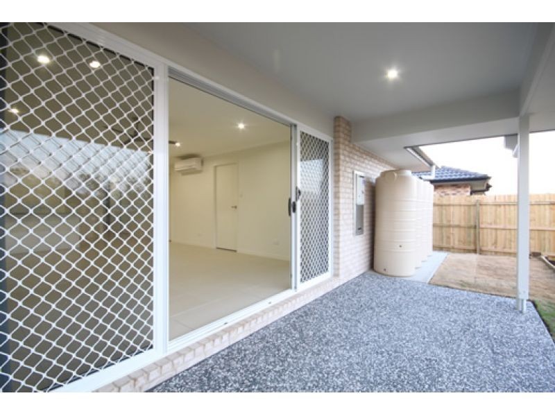 1, 5 Eve Court, Kallangur QLD 4503