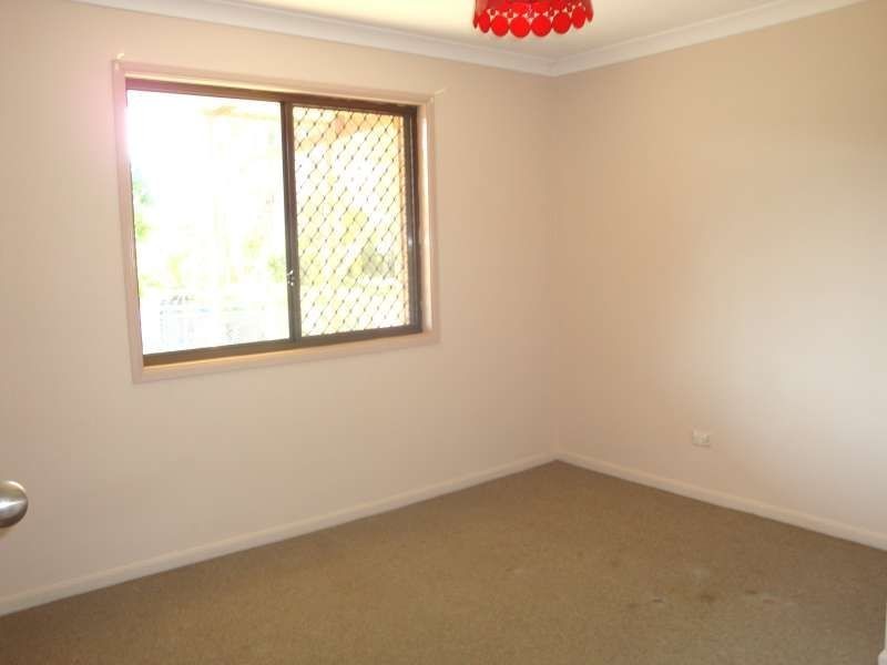 8 Fitchett Street, Goodna QLD 4300