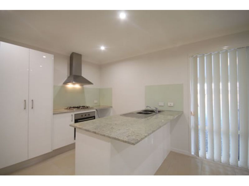 2/16 Hellcat Circuit, Bray Park QLD 4500