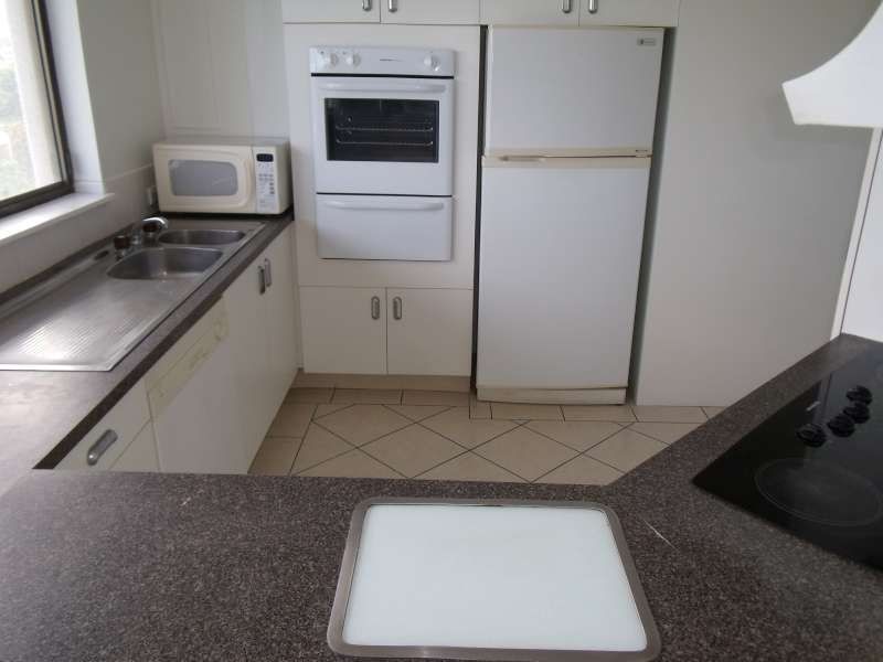 5E Huntington, 10 Marine Parade, Southport QLD 4215