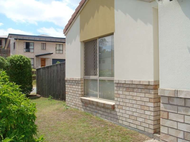 1/2 Pilar Court, Molendinar QLD 4214