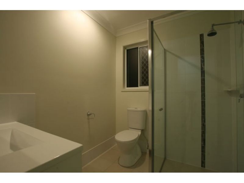 2/5 Lygon Place, Kallangur QLD 4503