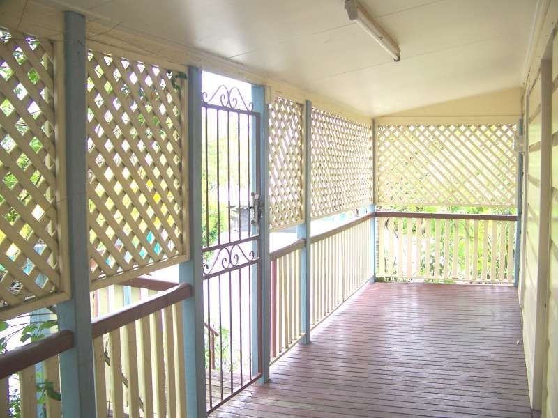 12 Belgrave Street, Brisbane QLD 4000