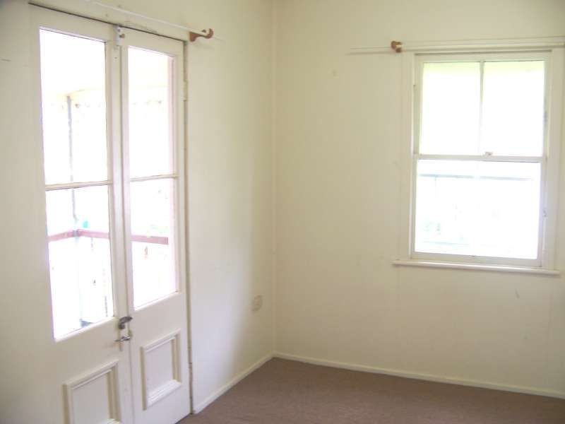 12 Belgrave Street, Brisbane QLD 4000